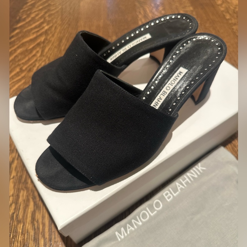 Manolo Blahnik Rapallato 50 Slide Mule Sandal 37.5